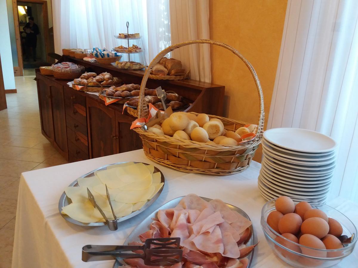 Hotel Del Negro Sùtrio Dış mekan fotoğraf